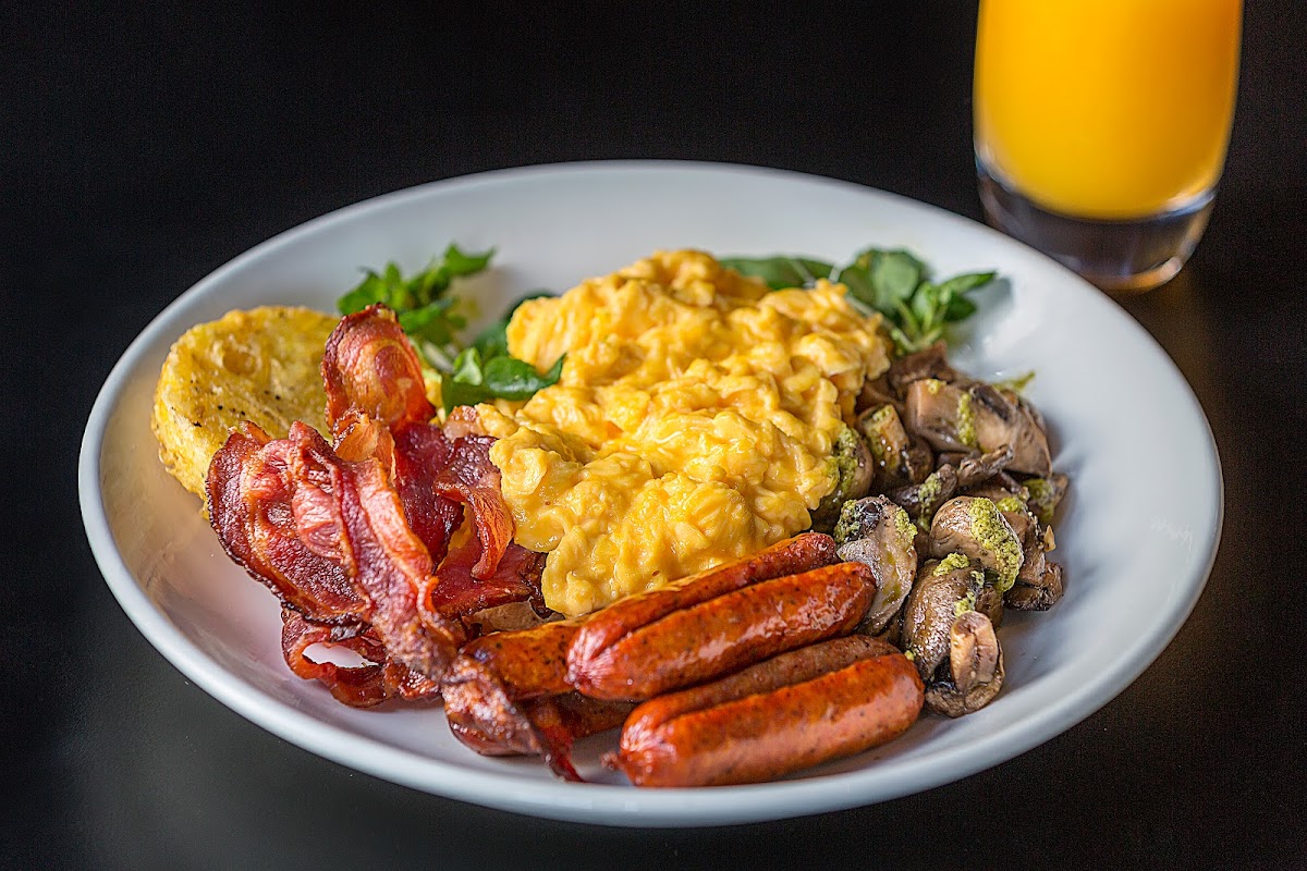 Yard Bar & Eatery-10